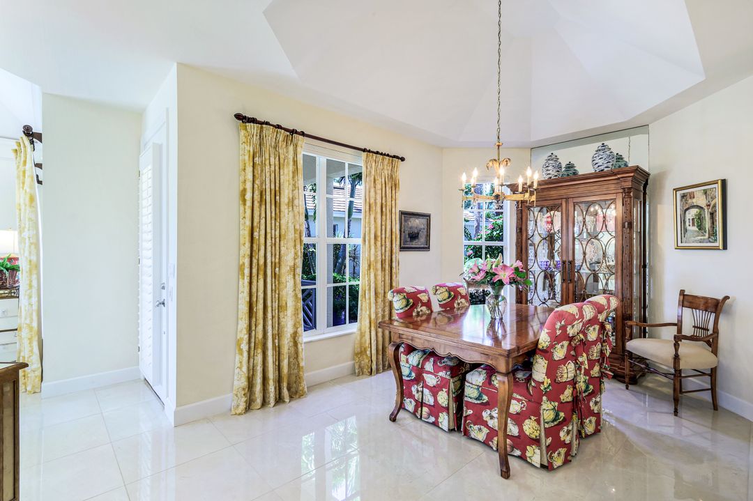 3687 Olde Cottage Ln, Bonita Springs, FL 34134