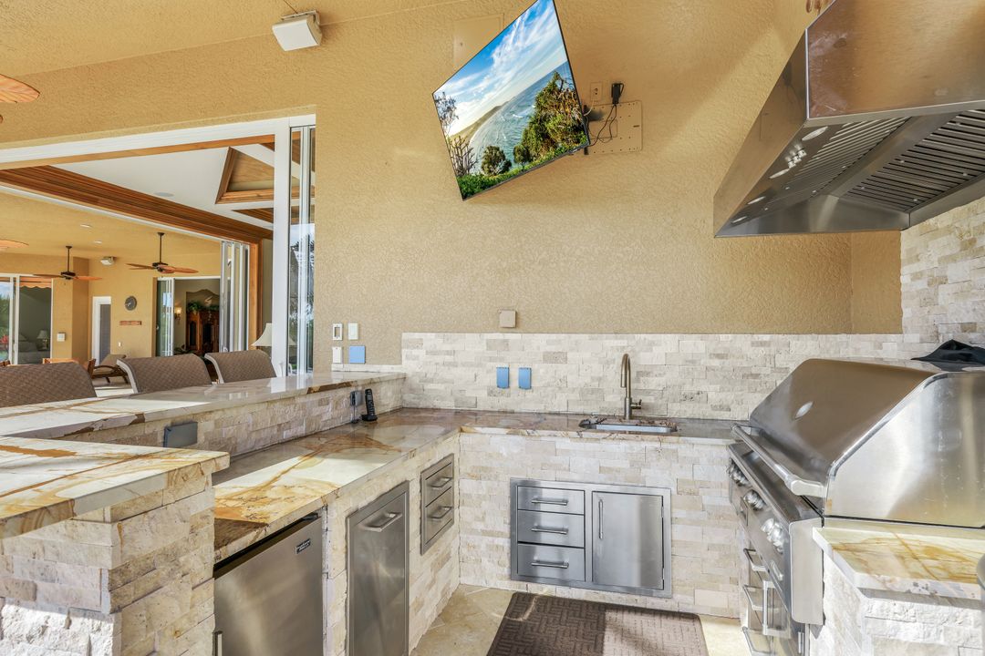 1532 Hermitage Ln, Cape Coral, FL 33914