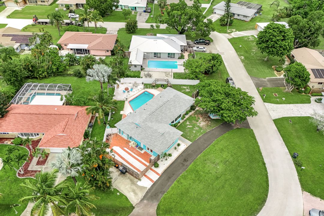 1683 S Hermitage Rd, Fort Myers, FL 33919