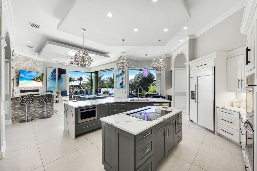 1518 Hermitage Ln, Cape Coral, FL 33914