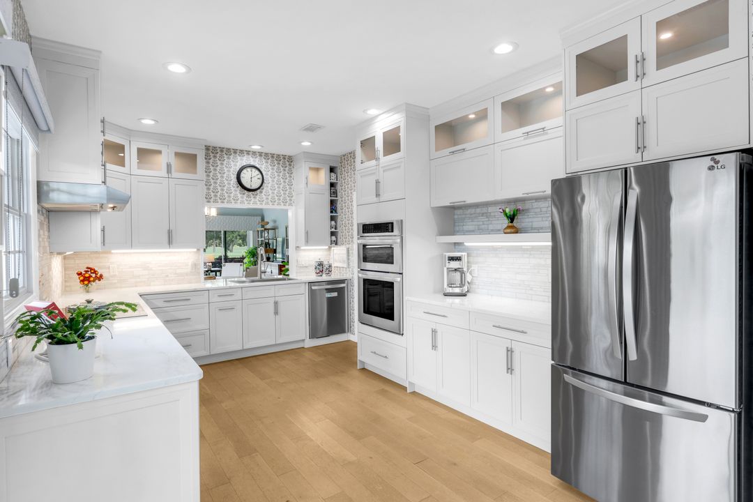 28 Golf Cottage Dr, Naples, FL 34105