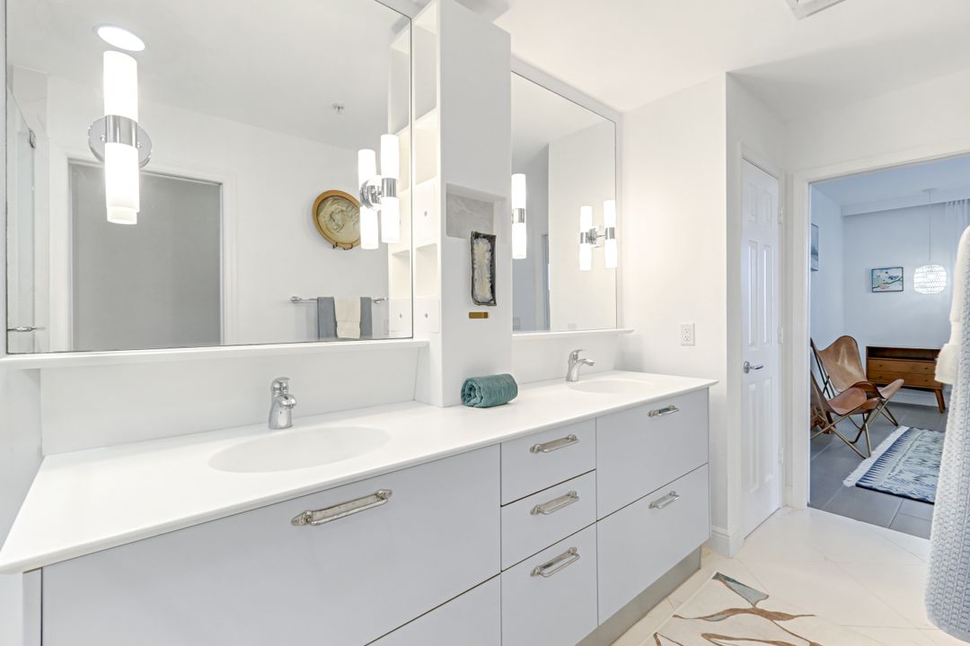 337 Vintage Bay Dr #D28, Marco Island, FL 34145