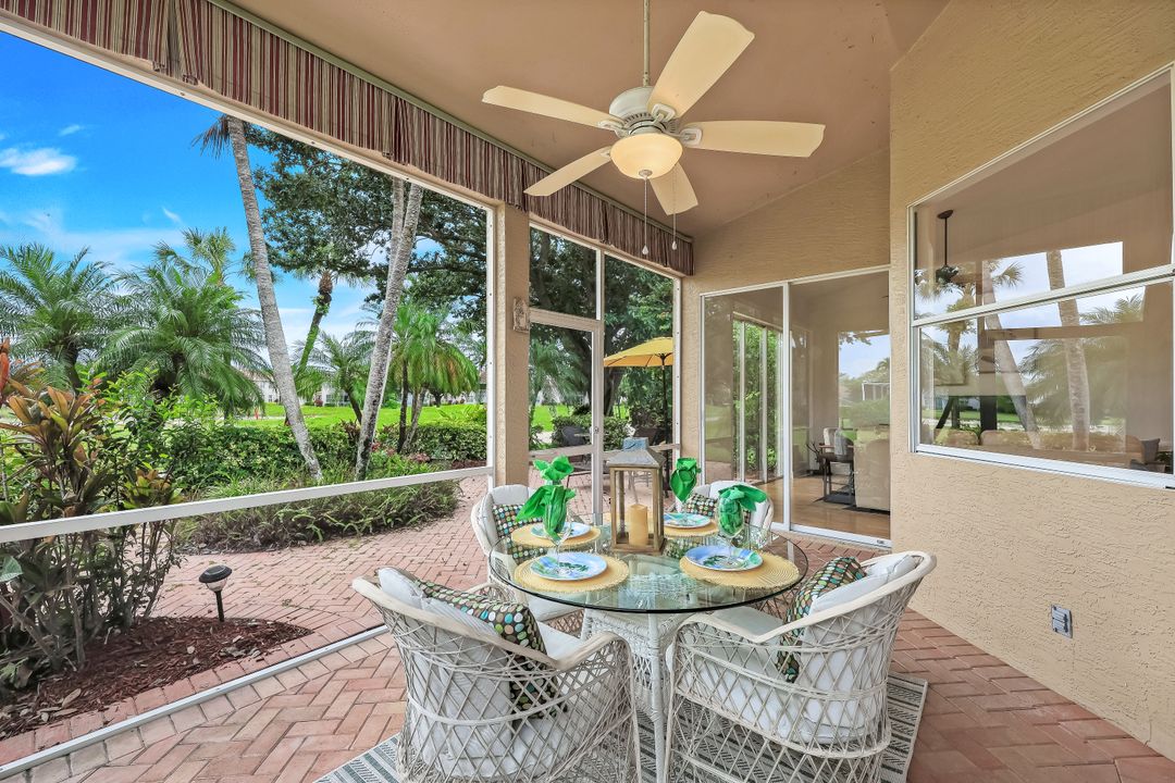 2237 Heritage Greens Dr, Naples, FL 34119