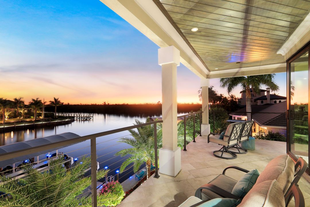 1518 Hermitage Ln, Cape Coral, FL 33914