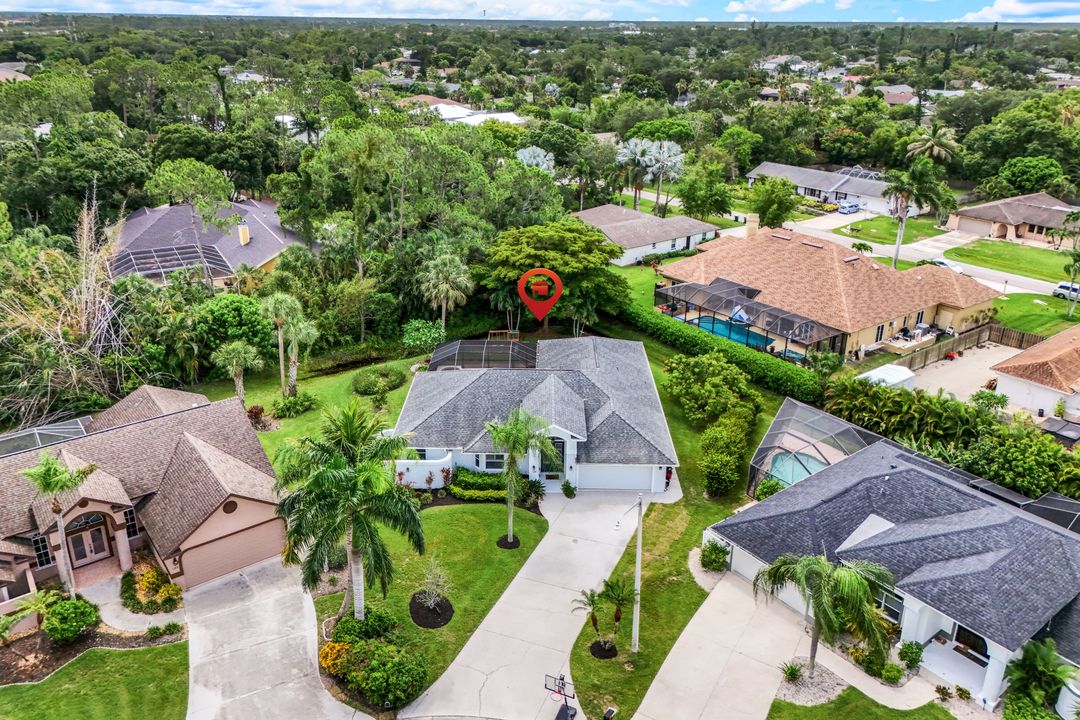 124 Heritage Way, Naples, FL 34110