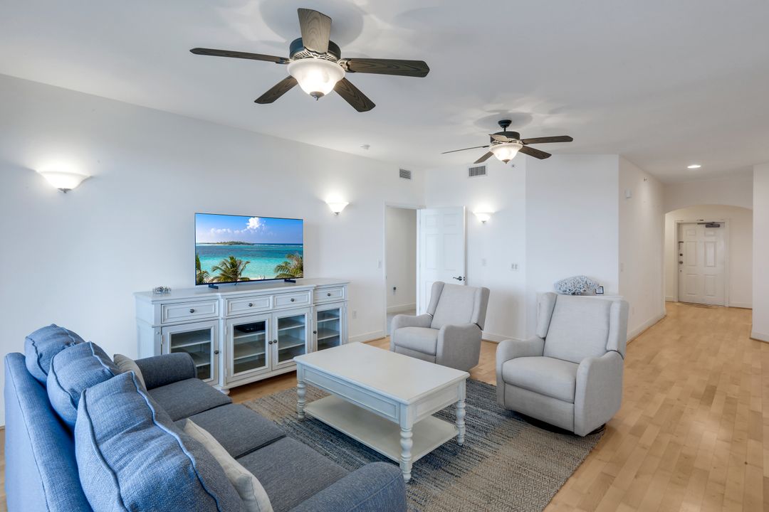 337 Vintage Bay Dr #D25, Marco Island, FL 34145