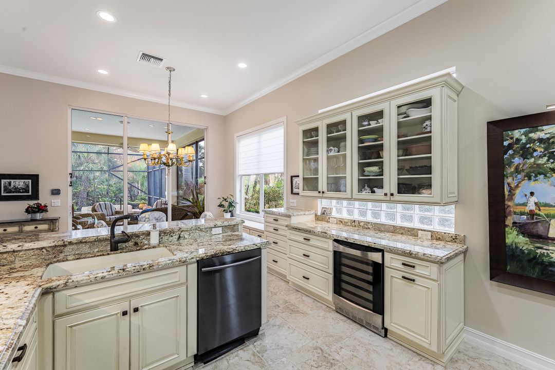3629 Olde Cottage Ln, Bonita Springs, FL 34134