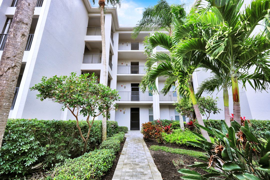10285 Heritage Bay Blvd #813, Naples, FL 34120