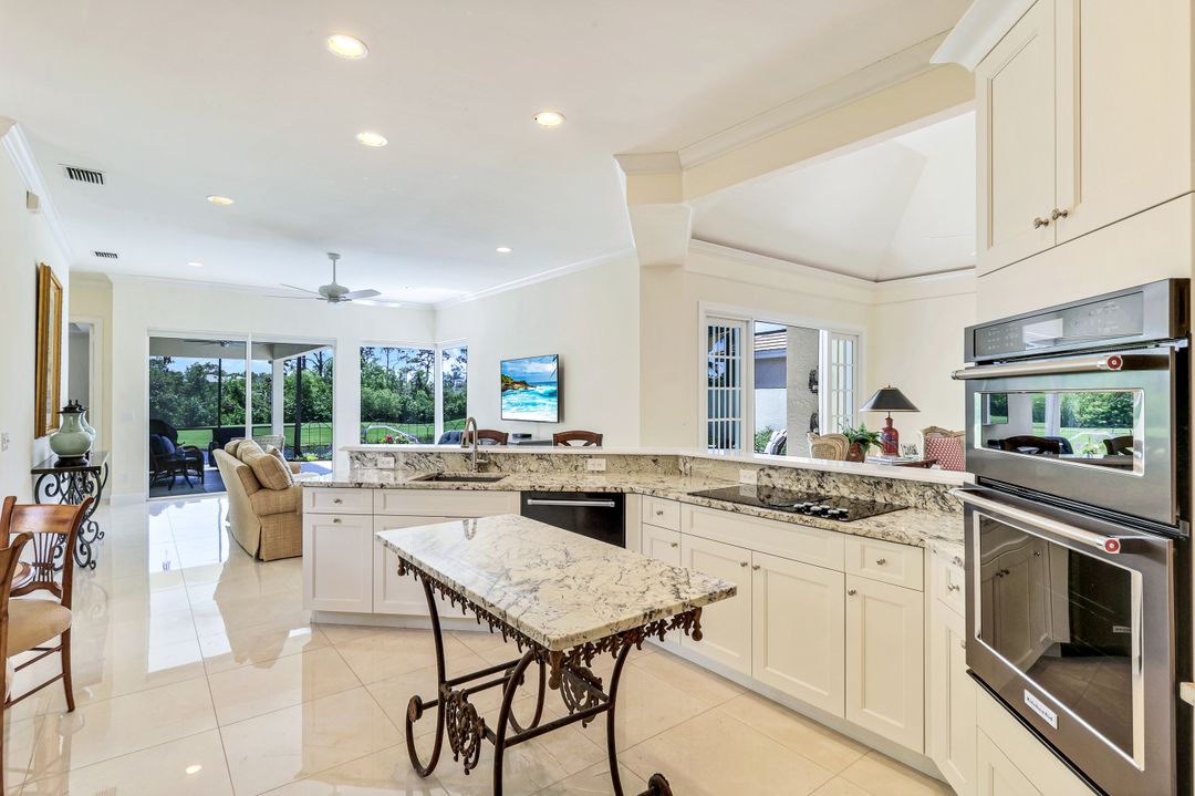 3687 Olde Cottage Ln, Bonita Springs, FL 34134