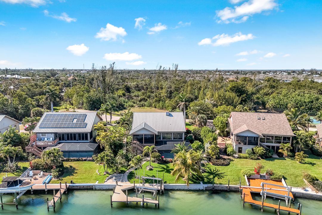 1126 Harbour Cottage Ct, Sanibel, FL 33957