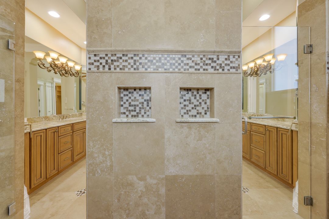 1532 Hermitage Ln, Cape Coral, FL 33914