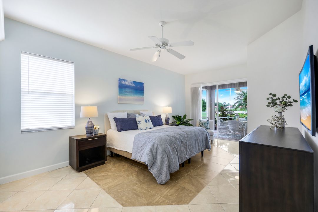 2237 Heritage Greens Dr, Naples, FL 34119