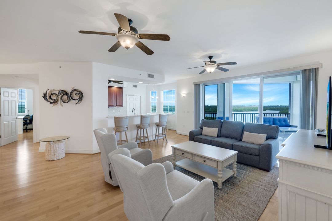 337 Vintage Bay Dr #D25, Marco Island, FL 34145