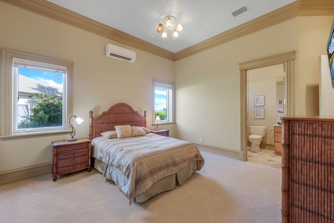 1532 Hermitage Ln, Cape Coral, FL 33914