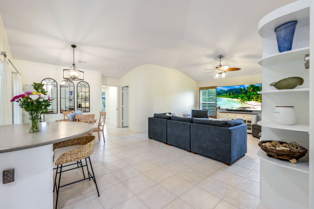 124 Heritage Way, Naples, FL 34110