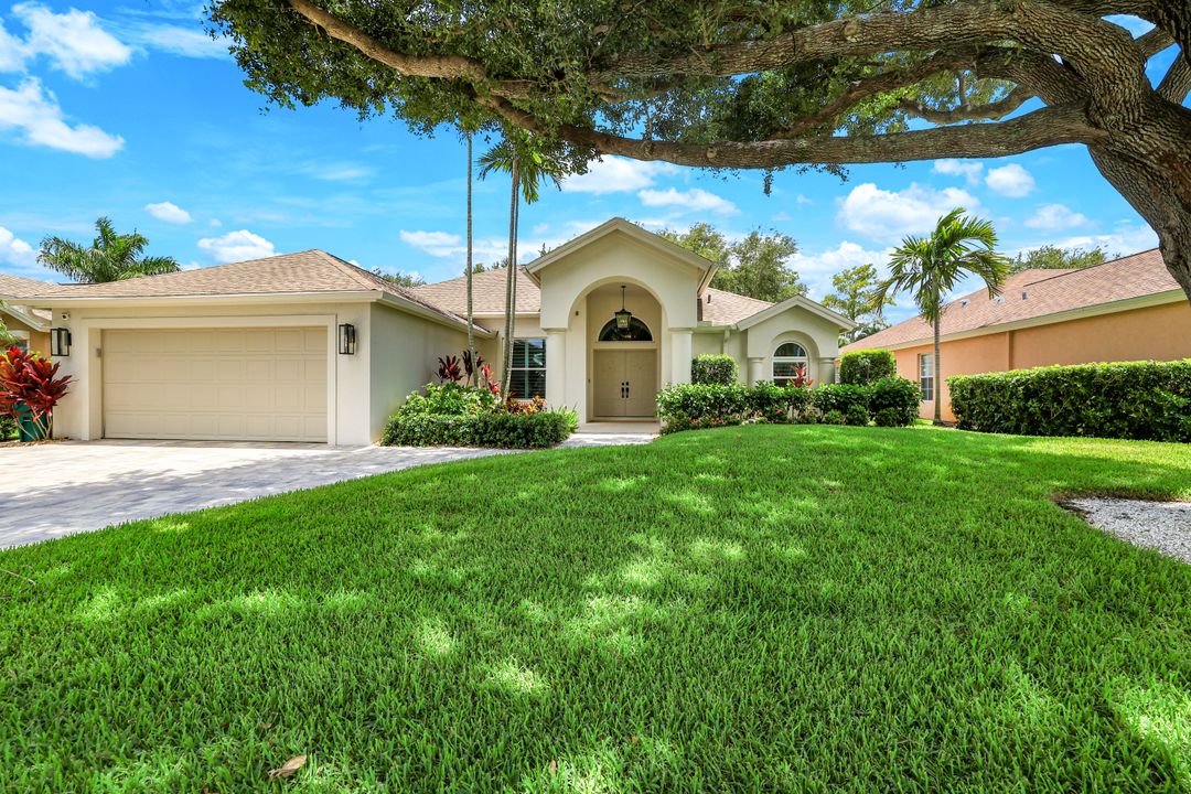 1507 Vintage Ln, Naples, FL 34104