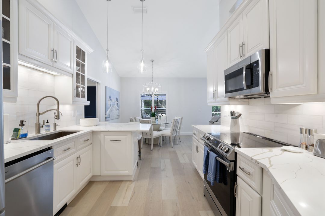 1507 Vintage Ln, Naples, FL 34104