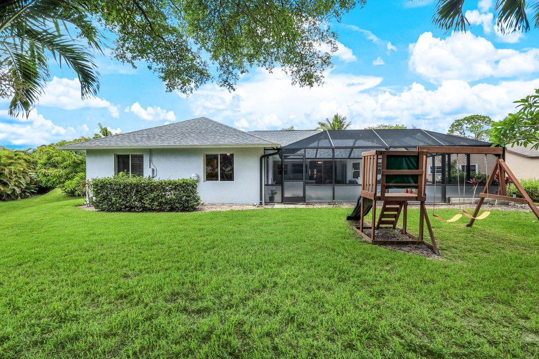 124 Heritage Way, Naples, FL 34110