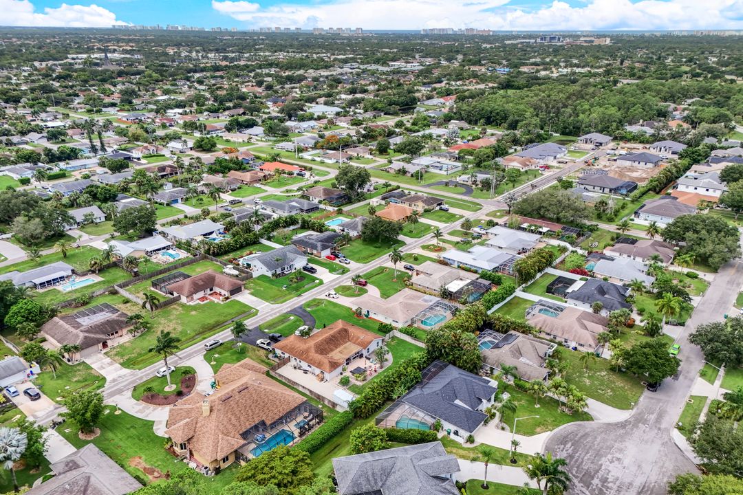 124 Heritage Way, Naples, FL 34110