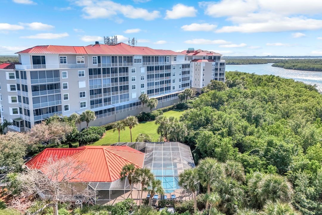 337 Vintage Bay Dr #D28, Marco Island, FL 34145