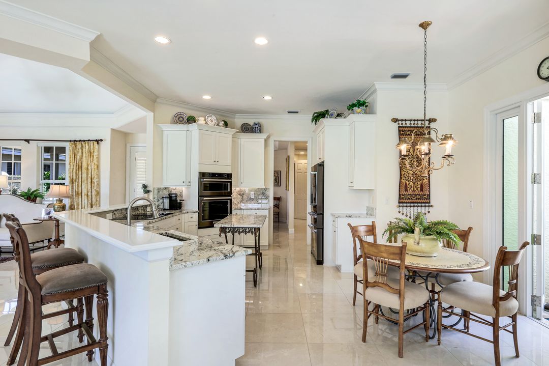 3687 Olde Cottage Ln, Bonita Springs, FL 34134