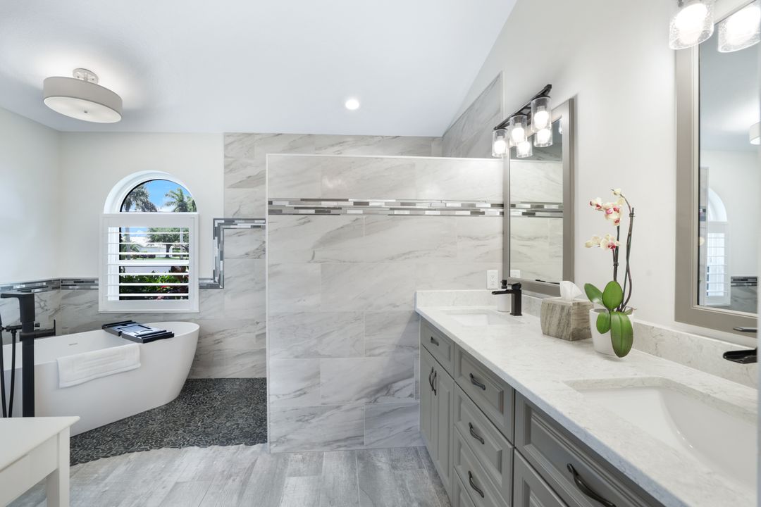 1507 Vintage Ln, Naples, FL 34104