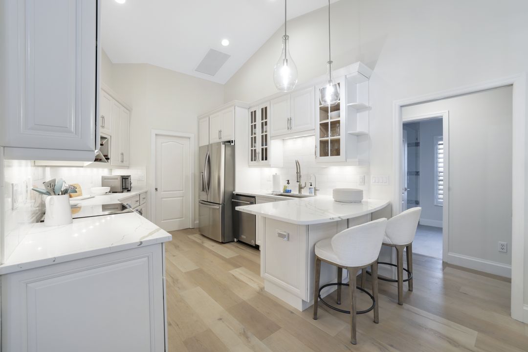 1507 Vintage Ln, Naples, FL 34104