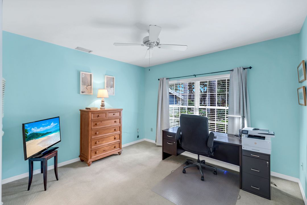 28 Golf Cottage Dr, Naples, FL 34105