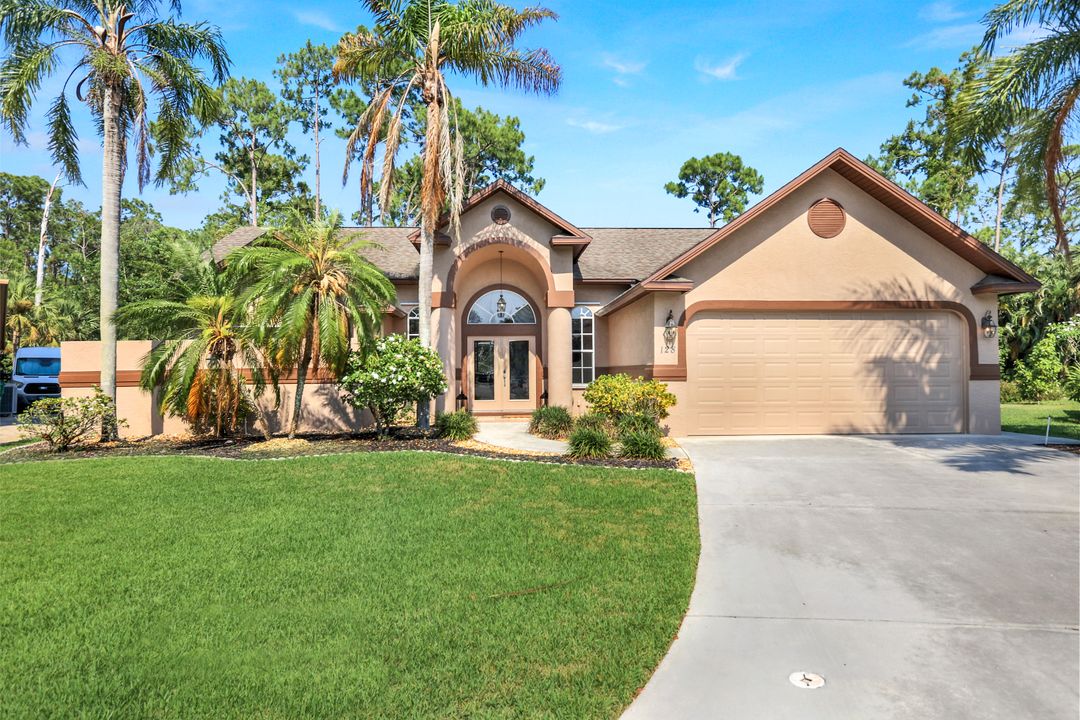 128 Heritage Way, Naples, FL 34110