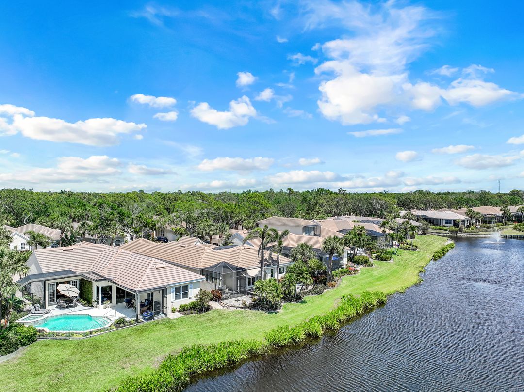 3687 Olde Cottage Ln, Bonita Springs, FL 34134