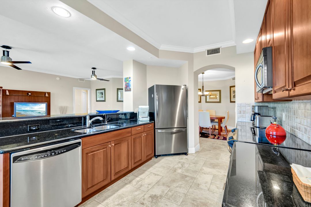 337 Vintage Bay Dr #D1, Marco Island, FL 34145