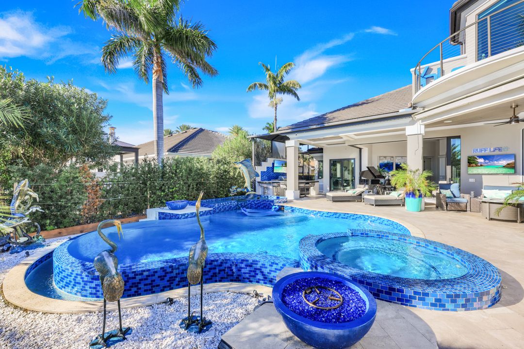 1518 Hermitage Ln, Cape Coral, FL 33914