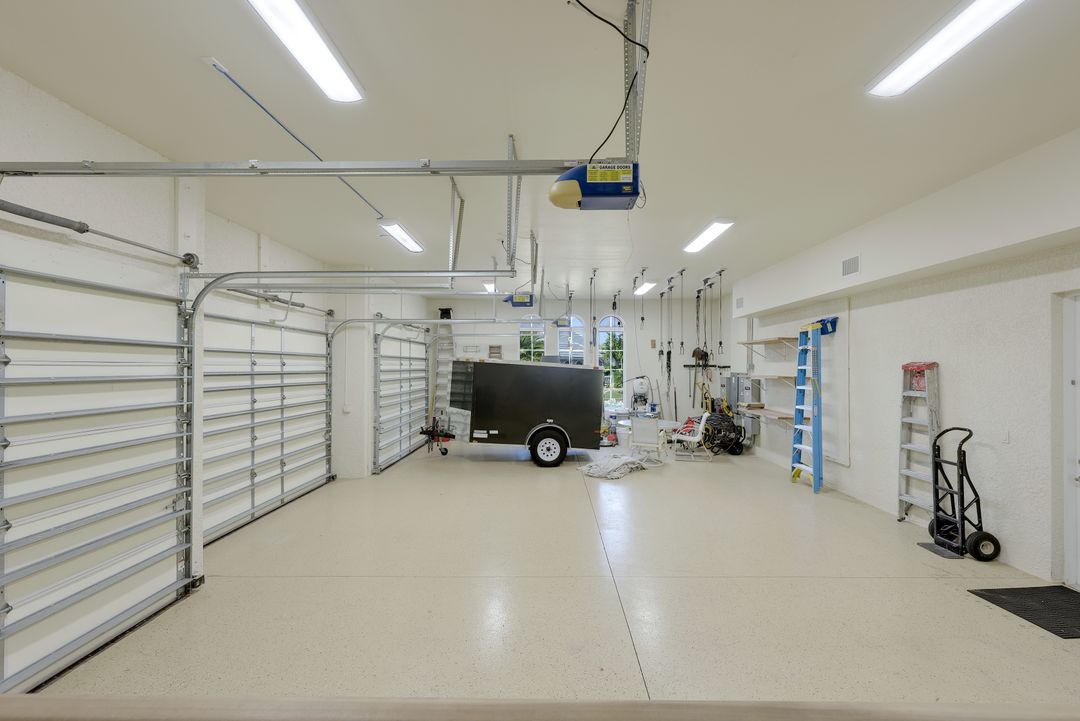 1532 Hermitage Ln, Cape Coral, FL 33914