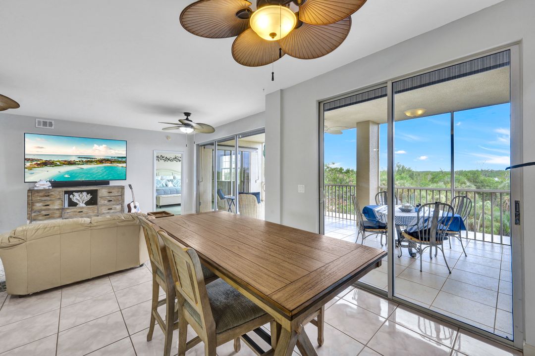 201 Vintage Bay Dr  #B8, Marco Island, FL 34145