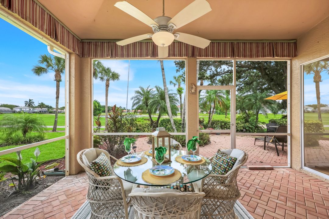 2237 Heritage Greens Dr, Naples, FL 34119