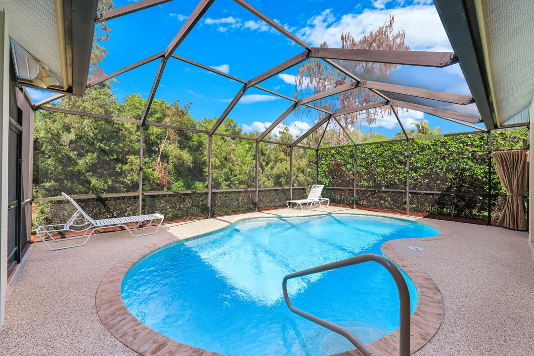 65 Heritage Way, Naples, FL 34110