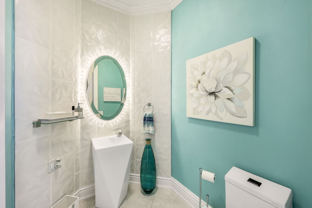 1518 Hermitage Ln, Cape Coral, FL 33914