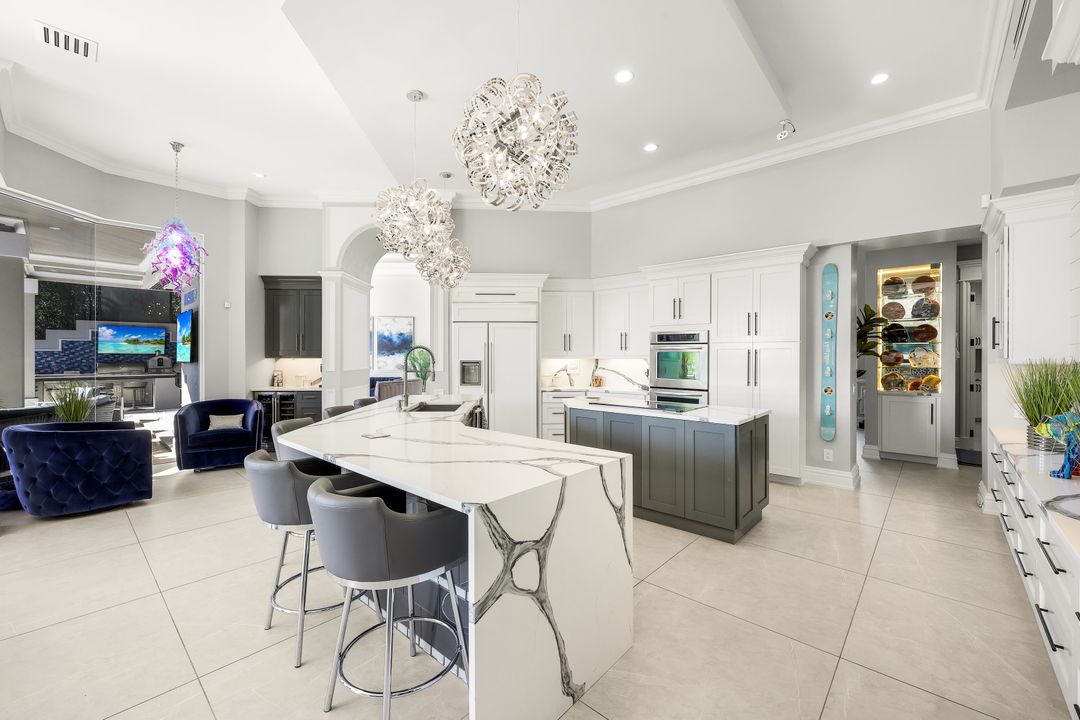 1518 Hermitage Ln, Cape Coral, FL 33914