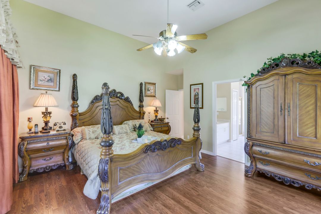 128 Heritage Way, Naples, FL 34110