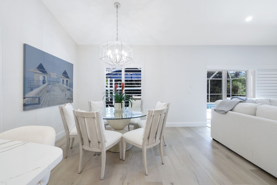 1507 Vintage Ln, Naples, FL 34104