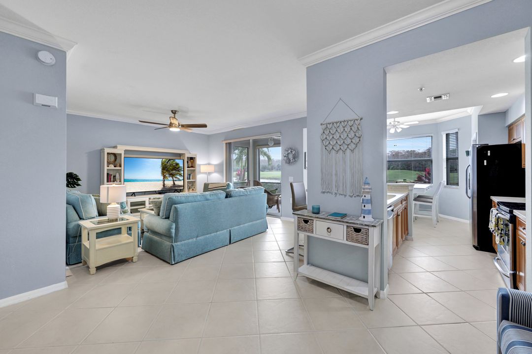 10285 Heritage Bay Blvd #813, Naples, FL 34120