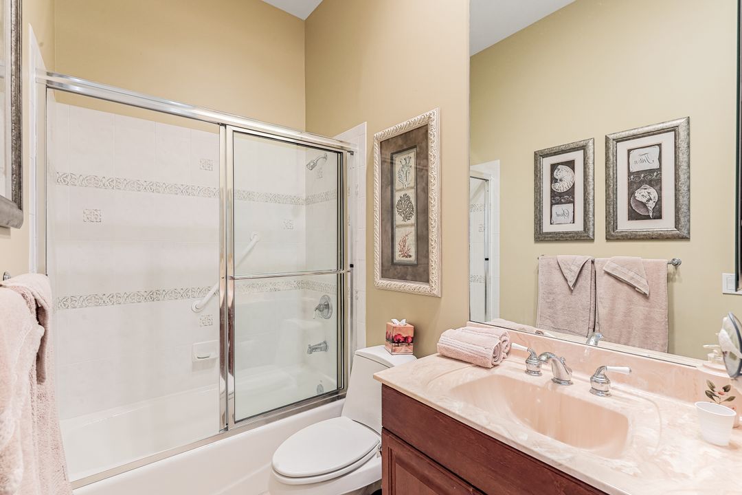 3629 Olde Cottage Ln, Bonita Springs, FL 34134