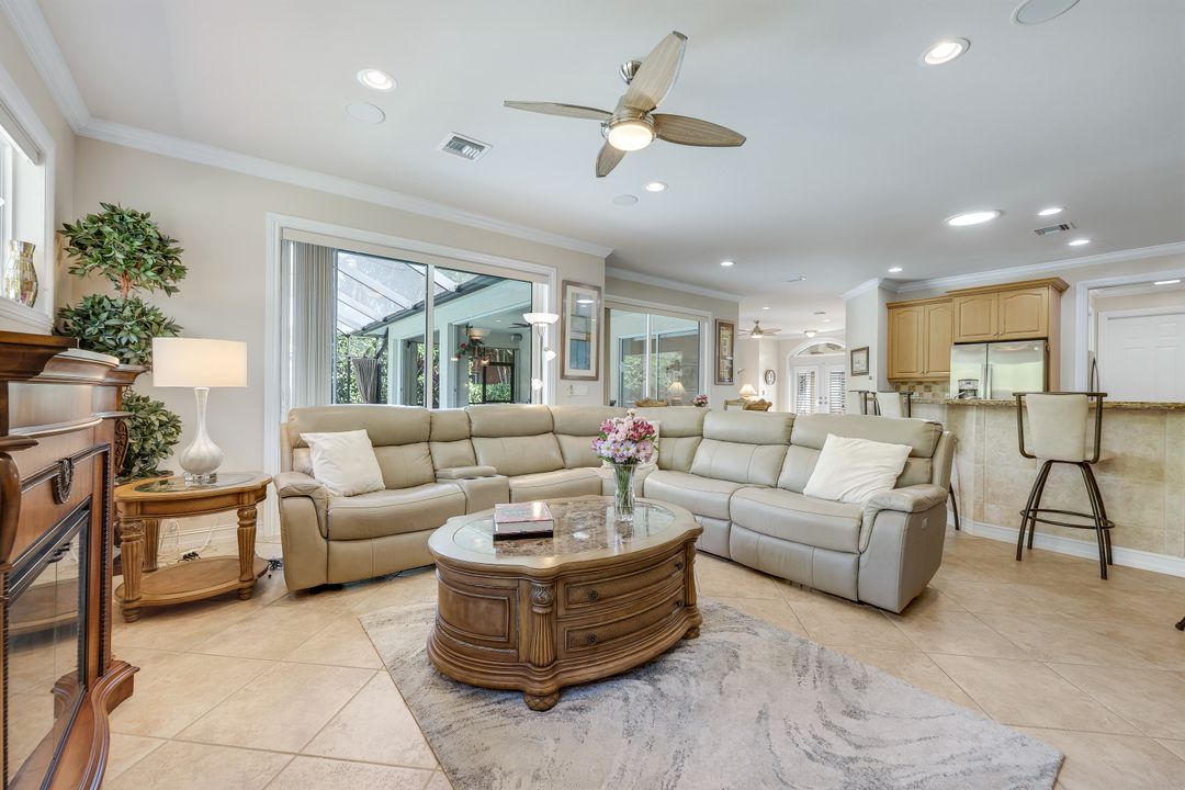 65 Heritage Way, Naples, FL 34110