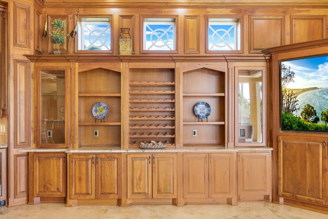 1532 Hermitage Ln, Cape Coral, FL 33914