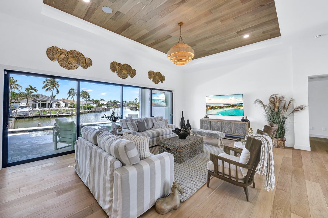 1857 Woodbine Ct, Marco Island, FL 34145