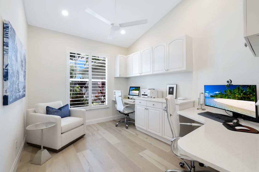 1507 Vintage Ln, Naples, FL 34104