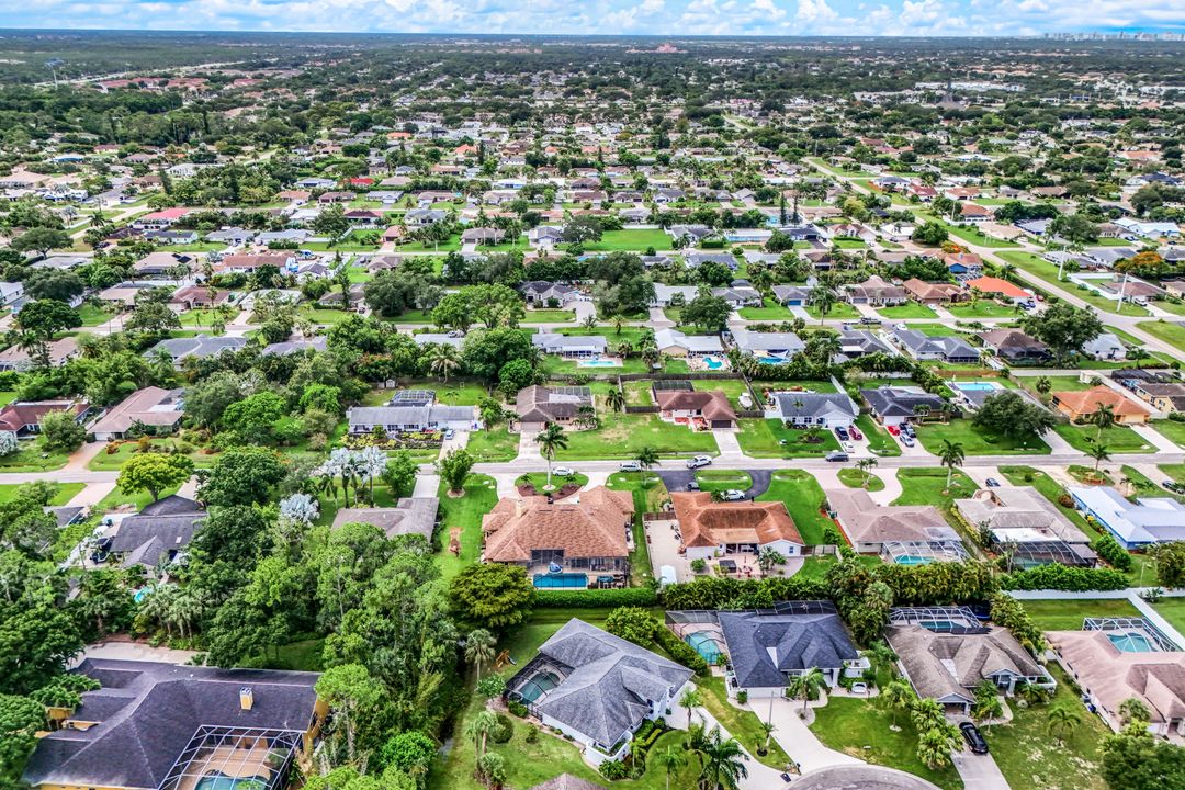 124 Heritage Way, Naples, FL 34110