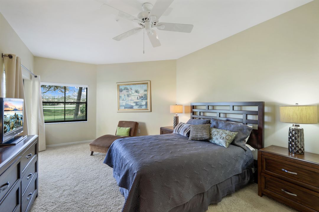 220 Vintage Cir #B101, Naples, FL 34119
