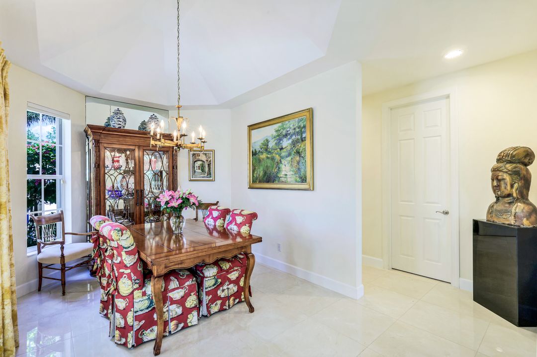 3687 Olde Cottage Ln, Bonita Springs, FL 34134