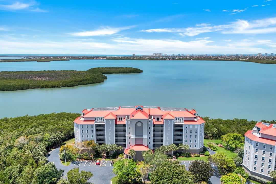 337 Vintage Bay Dr #D25, Marco Island, FL 34145